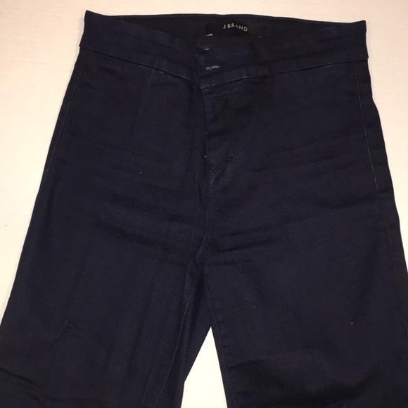 J Brand Tailored Flare Jeans | Inkwell Dark Wash Denim | Size 26 - Picture 1 of 8
